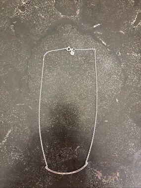 Gorjana Tanner Hammered Bar Necklace – Silver Tone